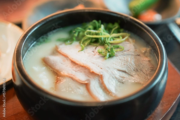 Obraz 돼지국밥