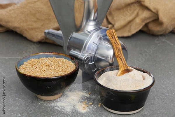 Fototapeta KitchenAidGrainMill1