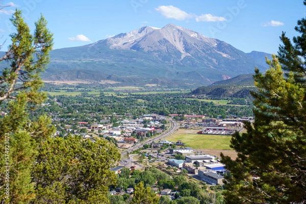 Fototapeta Stunning view of Mount Sopris and Carbondale Colorado from the Mushroom Rock trail