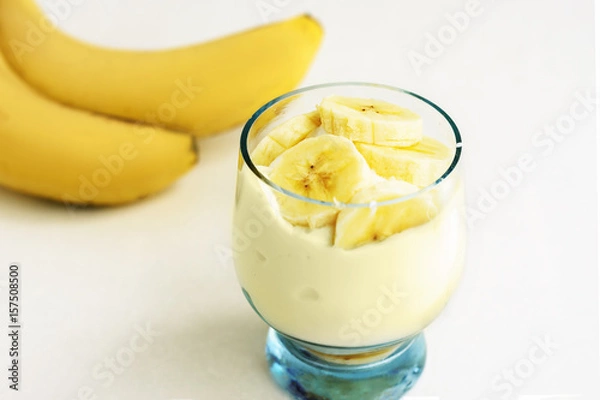 Obraz Banana pudding on a white background