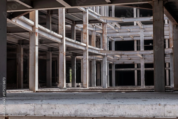 Obraz Large empty building with a lot of empty space