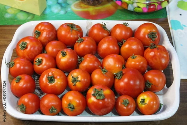 Obraz cherry fresh  tomatoes in a plate