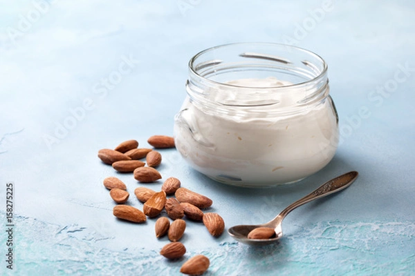 Obraz wegański jogurt migdałowy