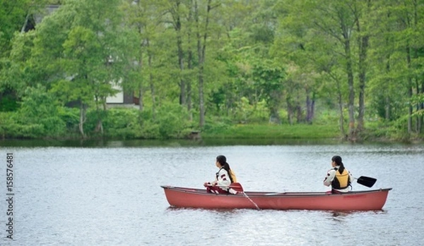 Fototapeta カヌーを楽しむ二人
