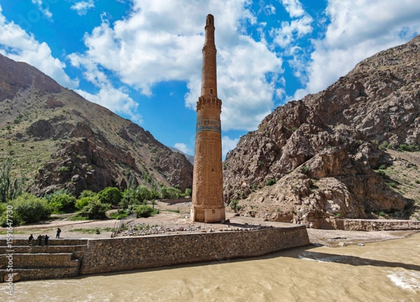 Fototapeta Jam, Afghanistan - one of the most mystical attractions in Afghanistan, the Minaret of Jam stands isolated in a remote and nearly inaccessible valley of the Shahrak District