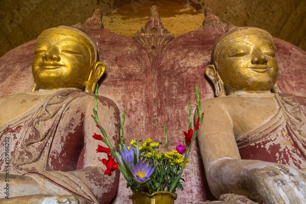 Obraz Buddha figure, Dhamayan Gyi temple, Bagan, Myanmar