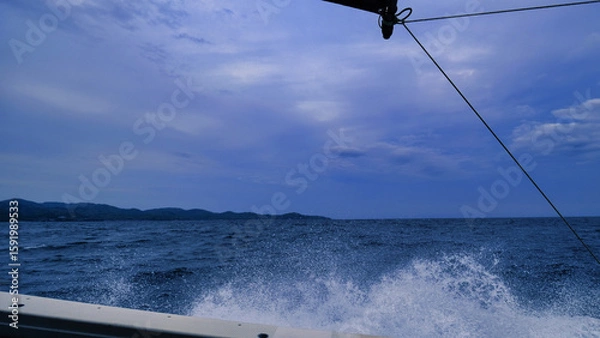 Fototapeta 荒れ狂う海