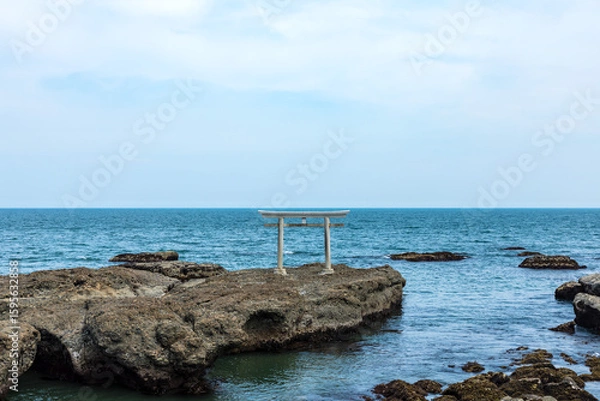 Obraz (茨城県ｰ風景)夏の空と神磯の鳥居１