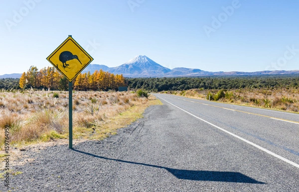 Fototapeta Kiwi Crossing Schild am Mount Tongariro