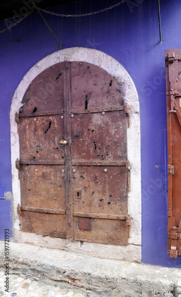 Obraz alte Tür in Mostar