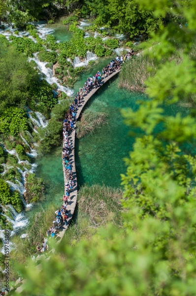 Obraz Ścieżka wzdłuż wodospadów