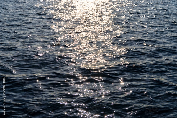 Obraz reflejos solares en el mar