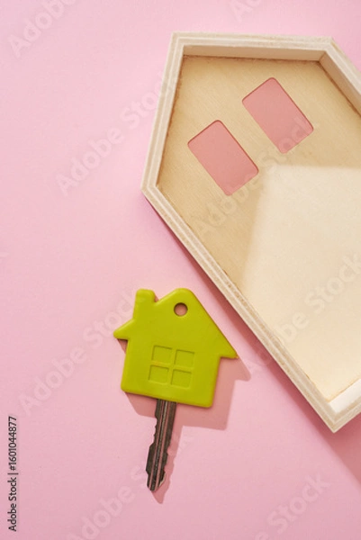 Fototapeta small  house shape with key hard shadow.