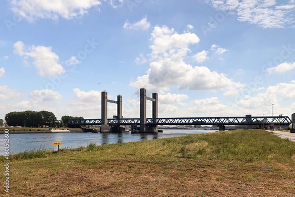 Fototapeta Calandbrug brigde over the Oude Maas River in the harbor of Rotterdam