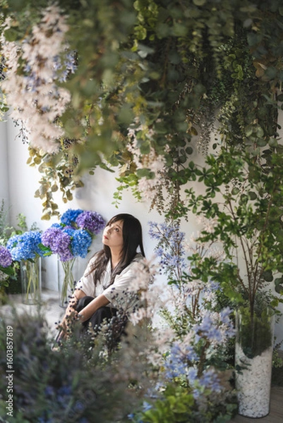 Obraz 植物の中にいる女性
