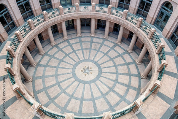 Fototapeta Scenic view of Capitol Extension Rotunda in Texas State Capitol building in Austin, Texas