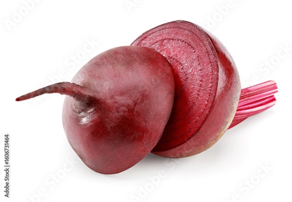 Obraz sliced beetroot isolated on white background. clipping path
