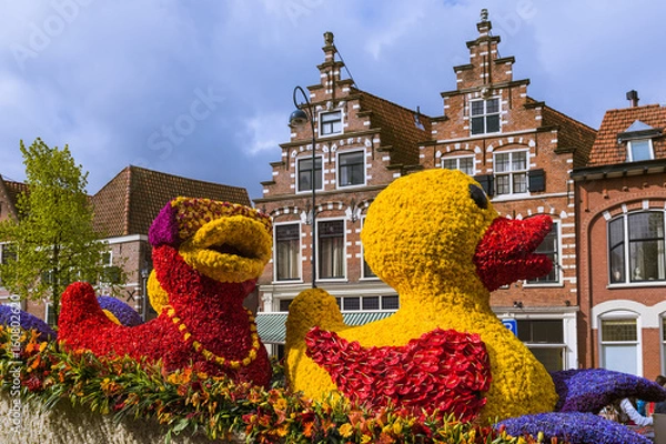 Fototapeta Statue made of tulips on flowers parade in Haarlem Netherlands
