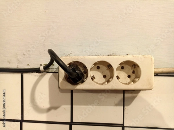 Obraz wall socket with plug