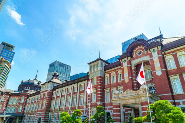 Obraz 晴れた日の午前中の東京駅 建物のみ
