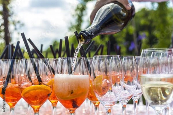 Obraz Na festiwalu rozlewają się aperitify