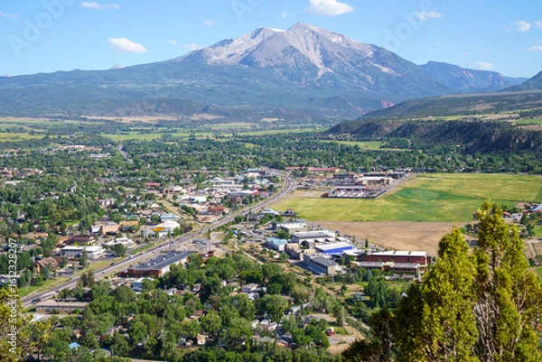 Fototapeta Mount Sopris viewpint from Mushroom Rock trail, Carbondale, Colorado