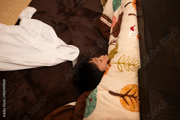 Obraz 着替えを嫌がる子供