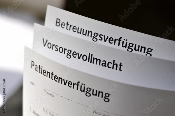 Obraz Testament, pełnomocnictwo, dyrektywy opiekuńcze, formularze, wiek, choroba, demencja, upoważniony przedstawiciel, przedstawicielstwo, przełożony, zdolność prawna, oświadczenie woli