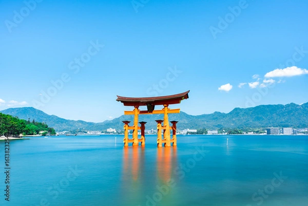 Obraz 世界遺産・日本三景厳島神社大鳥居　広島県廿日市市宮島