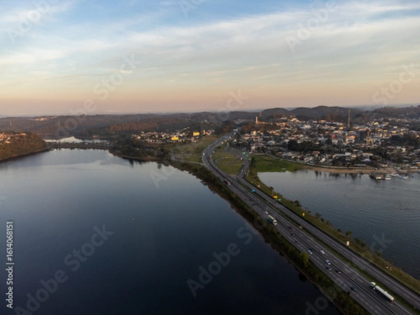 Obraz Beautiful road connecting São Paulo to Santos, Anchieta highway