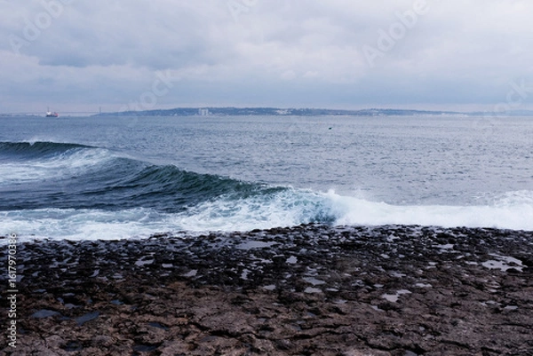Fototapeta High waves in the ocean