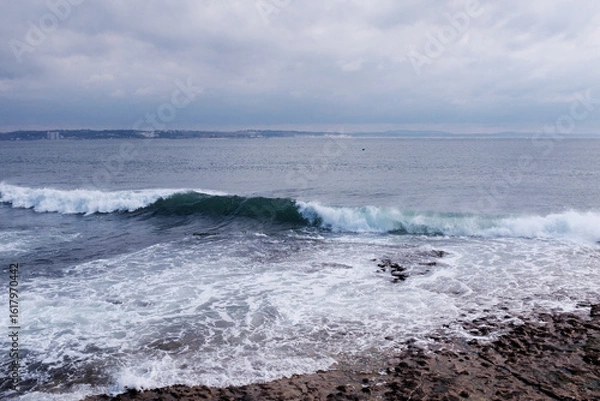 Fototapeta High waves in the ocean