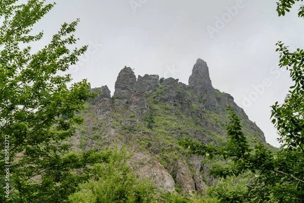 Obraz 有珠山の岩山