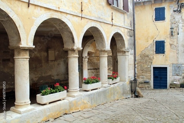 Fototapeta Fonticus with Loggia, Groznjan