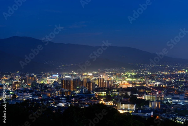 Fototapeta 長野　松本と安曇野の夜景　松本城山公園からの眺め
