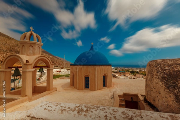 Fototapeta Ultra wide angle long exposure shot of the architecture of Emporio, Santorini, Greece