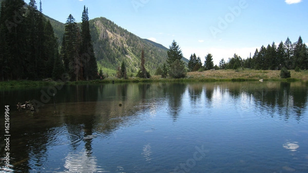 Obraz Pristine Lake in Mountains