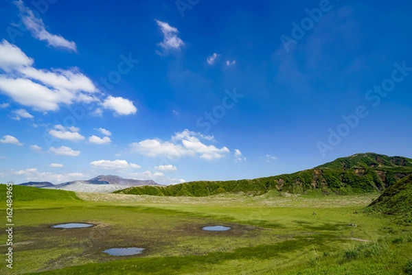 Fototapeta 阿蘇中岳　草千里