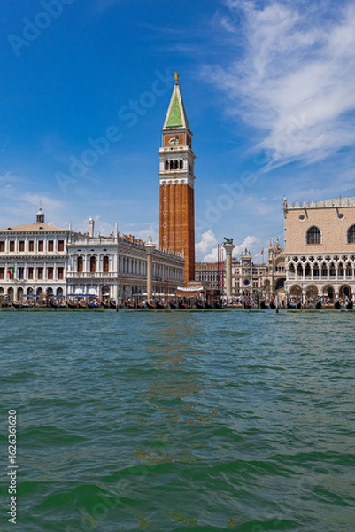 Fototapeta A photo of a large body of water