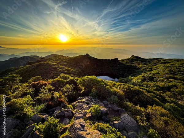 Fototapeta 大船山からの美しい御来光