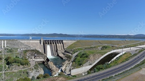Obraz Folsom Dam during the Spring runoff