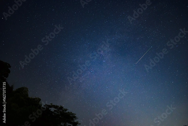 Obraz 星空と流れ星　ペルセウス座流星群