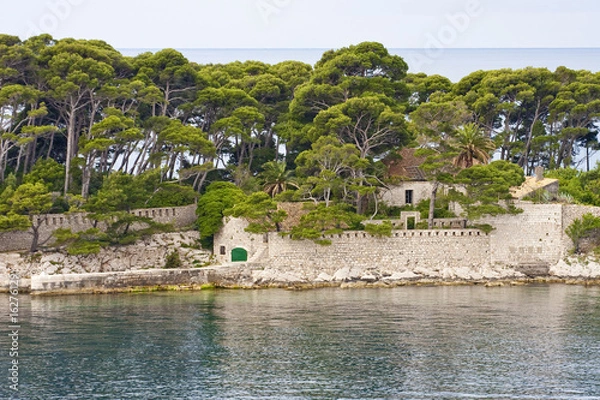 Fototapeta Stone Fortress on Point