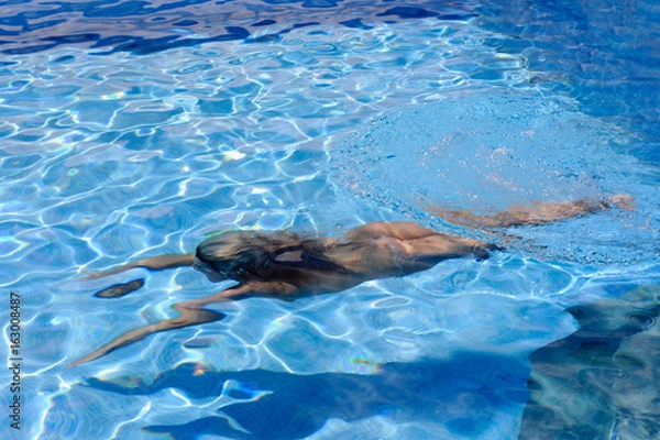 Obraz Tillie Swimming