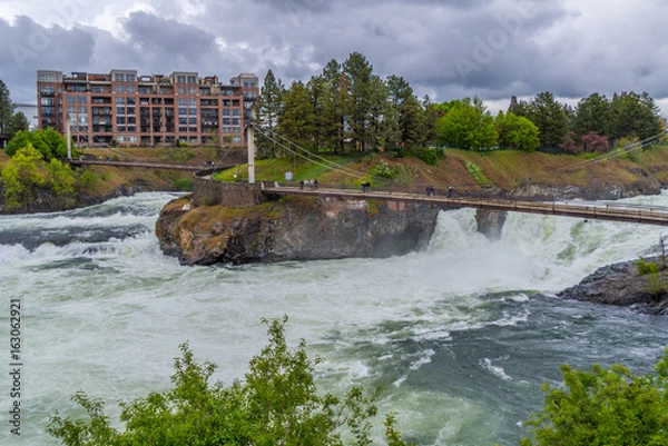 Obraz Spokane Falls - waterfall and dam on the Spokane River, located in the central business district in downtown Spokane, Washington, United States