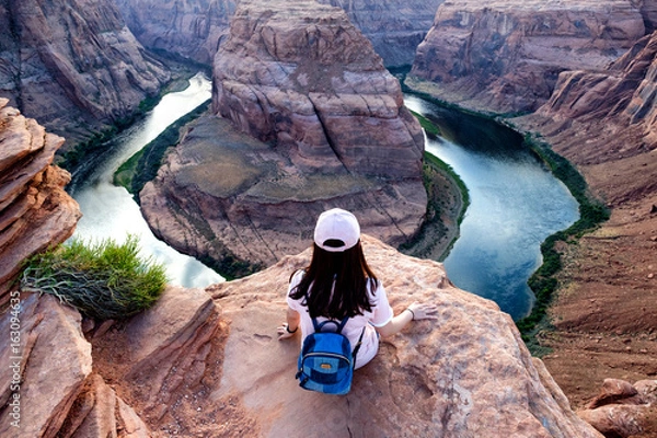 Obraz Enjoying the Horseshoe Bend Colorado River Scenic View