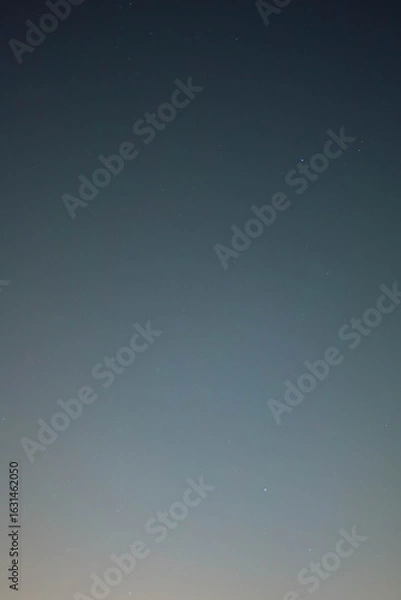 Fototapeta 星が控えめに瞬く夜空