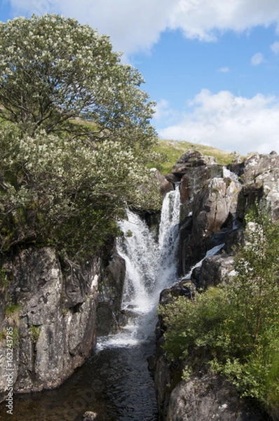 Obraz Waterfall on Talla Water burn