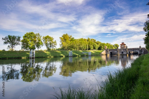 Fototapeta Horin Lock, Melnik canal Labe and Vltava 