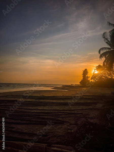 Fototapeta sunset at the beach
